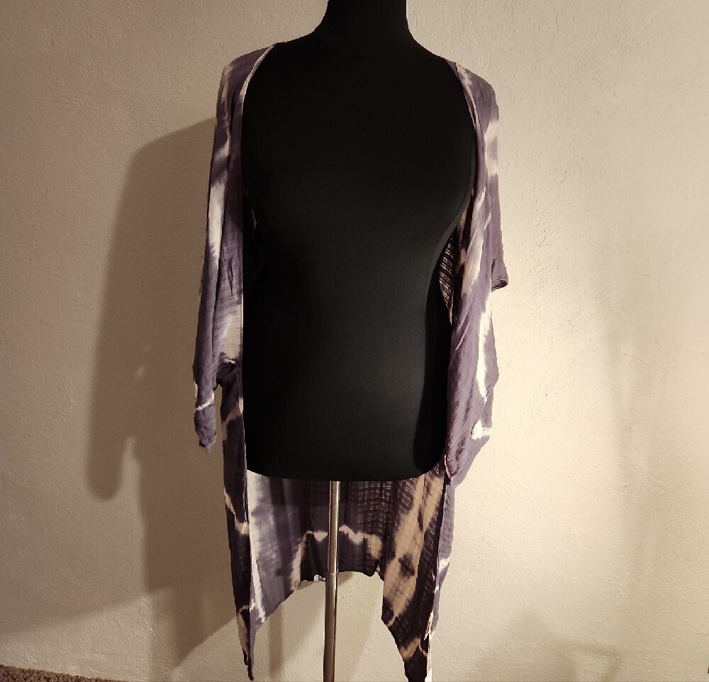 Ruggine Tie Dye Crochet Back Kimono Duster Gray White OS NWT - Picture 2 of 11